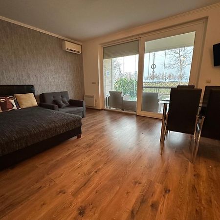 Piano Balaton Apartment Zamárdi Exteriör bild