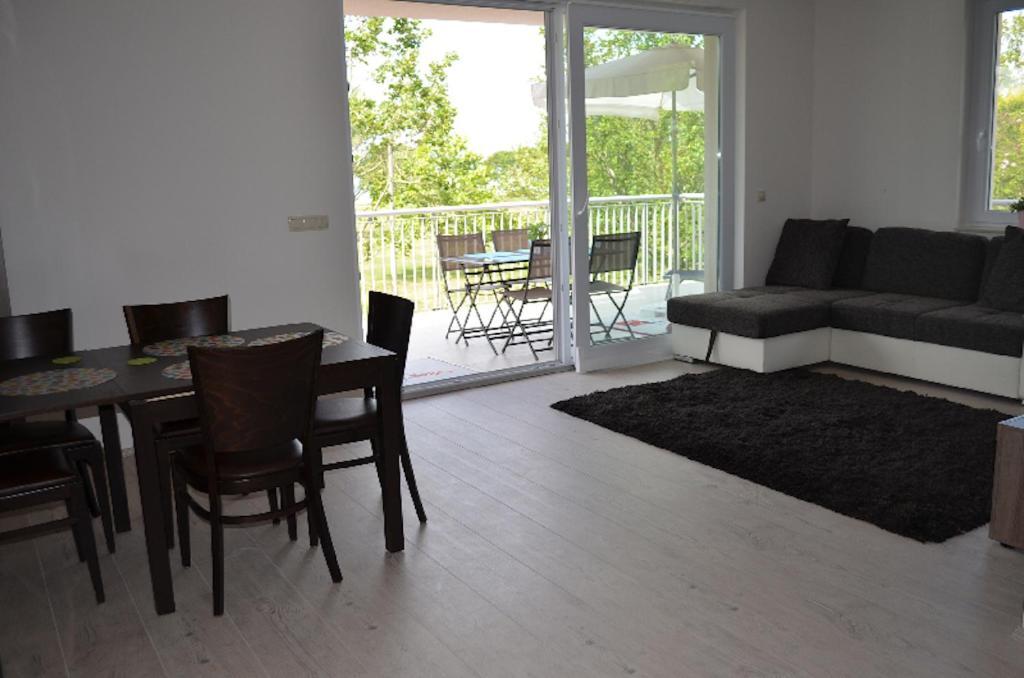 Piano Balaton Apartment Zamárdi Exteriör bild
